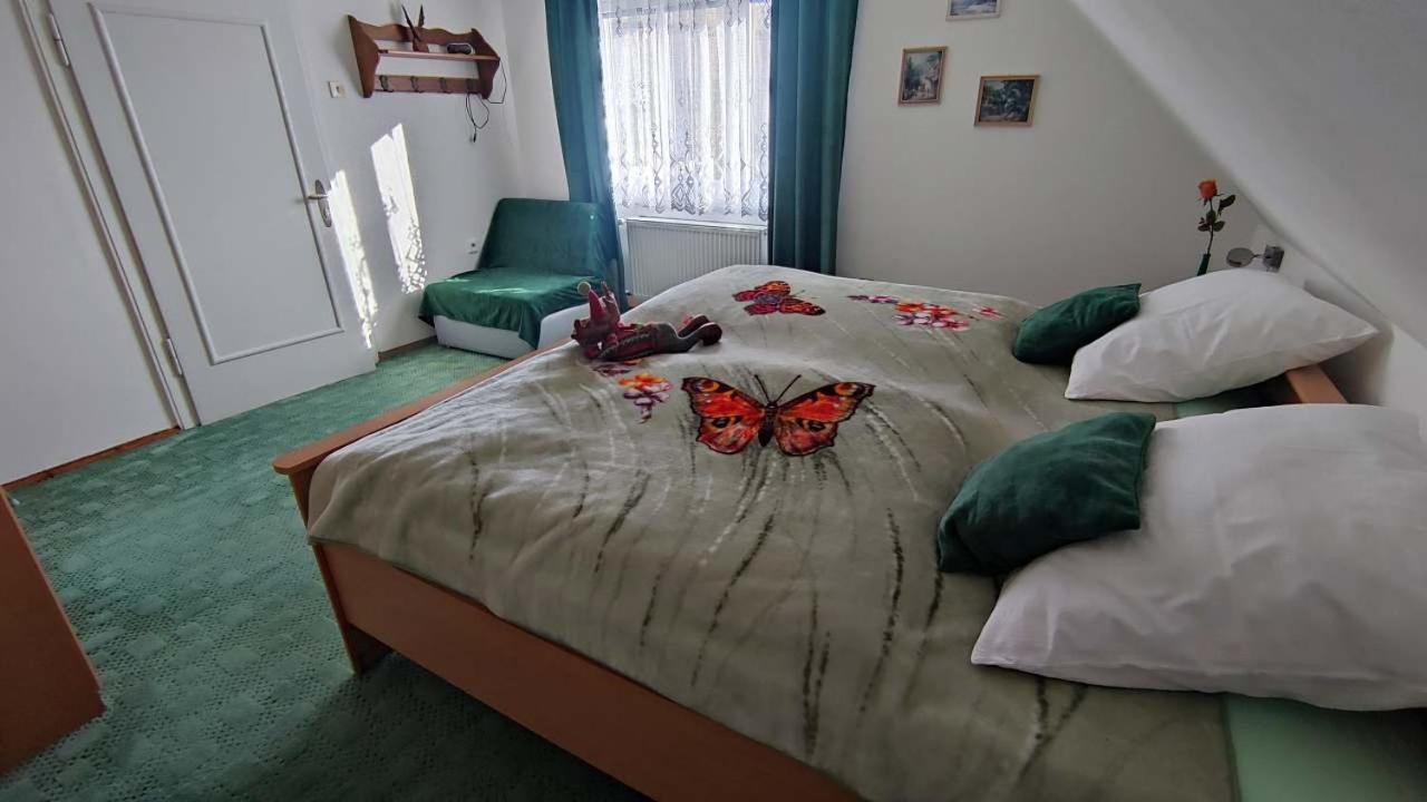 Holiday Home Moldava Luaran gambar