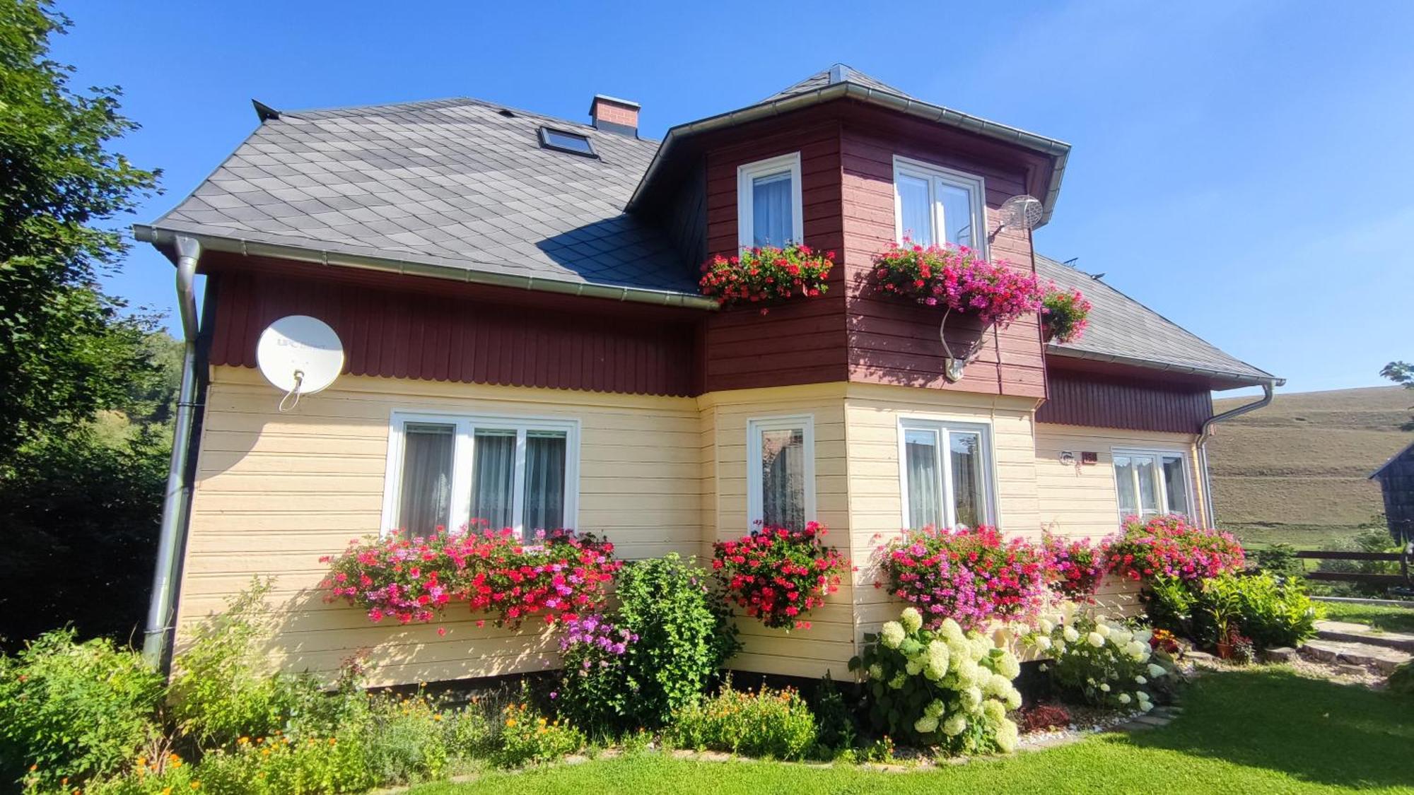 Holiday Home Moldava Luaran gambar